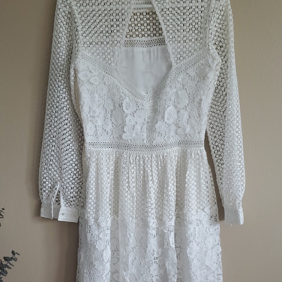 BHLDN White Long Sleeve Lace Wedding Dress Or Any Occassion - Picture 9 of 13